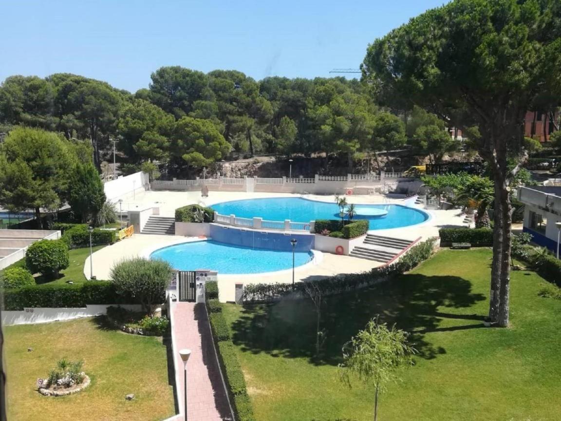Luminoso Apartamento En Salou Con Terraza Y Parque Infantil Ideal Familias Extérieur photo