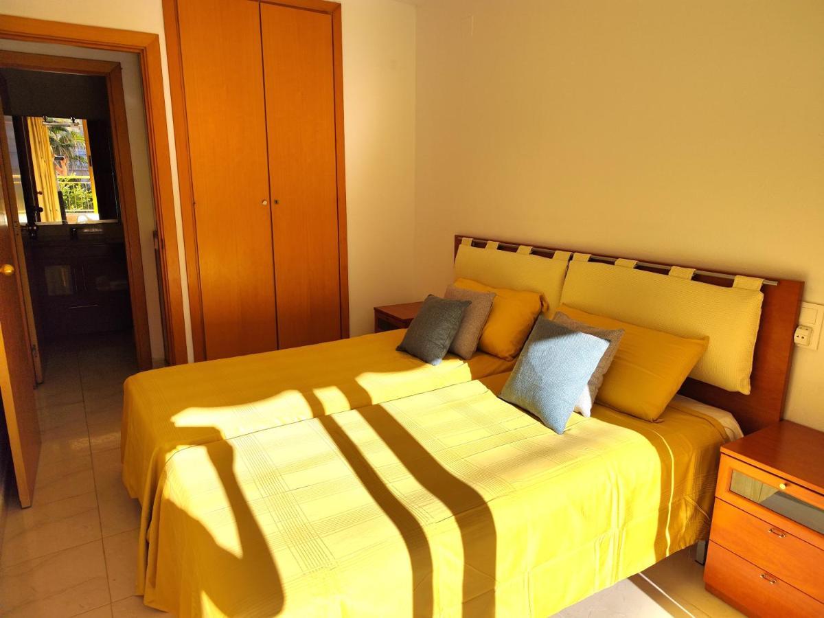 Luminoso Apartamento En Salou Con Terraza Y Parque Infantil Ideal Familias Extérieur photo