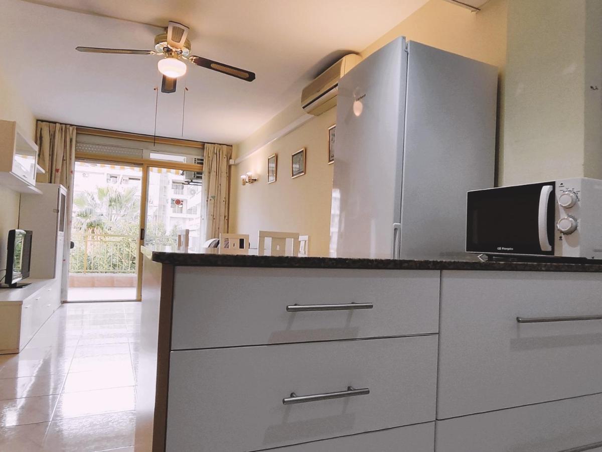 Luminoso Apartamento En Salou Con Terraza Y Parque Infantil Ideal Familias Extérieur photo