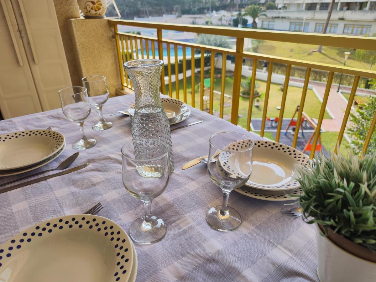 Luminoso Apartamento En Salou Con Terraza Y Parque Infantil Ideal Familias Extérieur photo