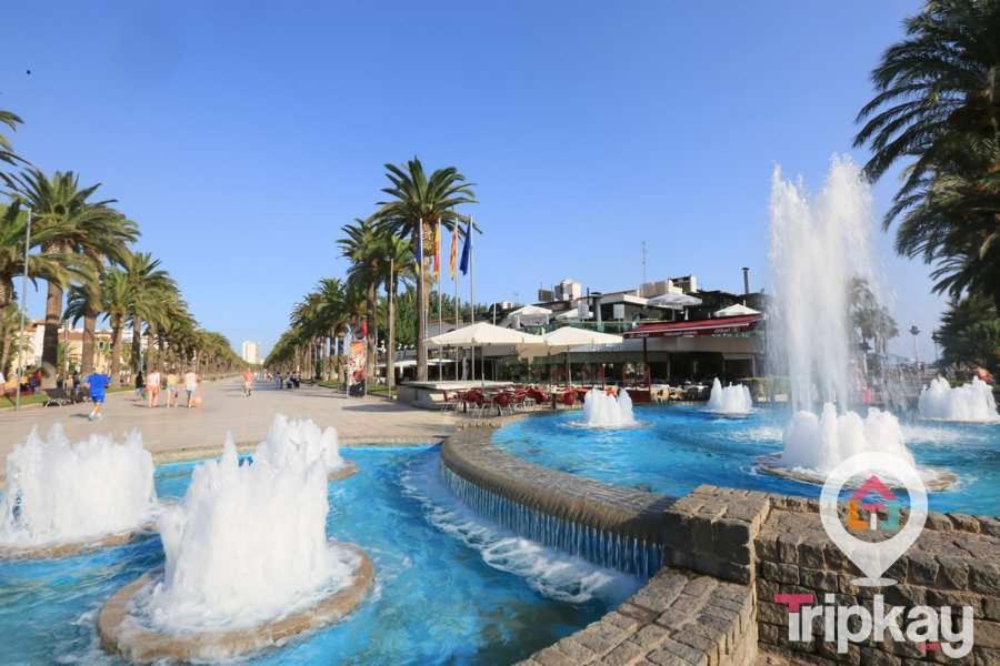 Luminoso Apartamento En Salou Con Terraza Y Parque Infantil Ideal Familias Extérieur photo